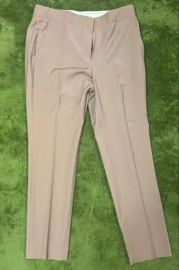 [ 새상품급 ] theory 핑크 베이지 테이퍼드 팬츠 사이즈 4