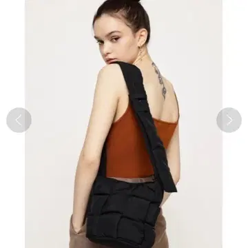 SLY 블로킹 숄더 백 블랙