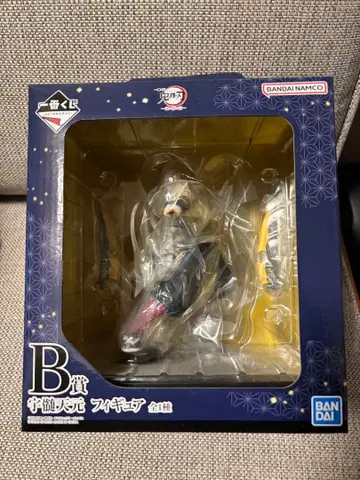 제일복권 귀멸의 칼날 ~귀신이 사는 거리~ B상 우즈이 텐겐 피규어