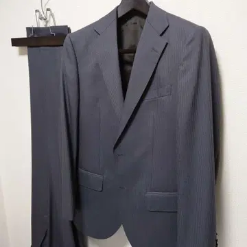 KASHIYAMA 그레이 스트라이프 비즈니스 정장