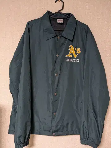 애슬레틱스 나일론 자켓 다크 그린