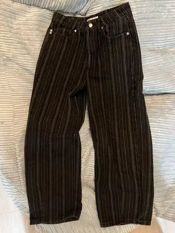 MILLO WOMEN 스트라이프 청바지