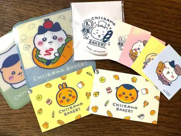 치이카와 베이커리 1주년 기념 배지 & 스티커 세트