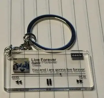 Oasis Live Forever 키링