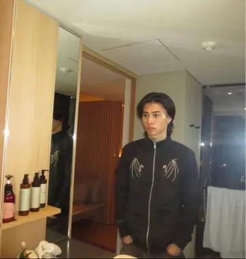 nobody 쇼키치 착용 트랙 자켓