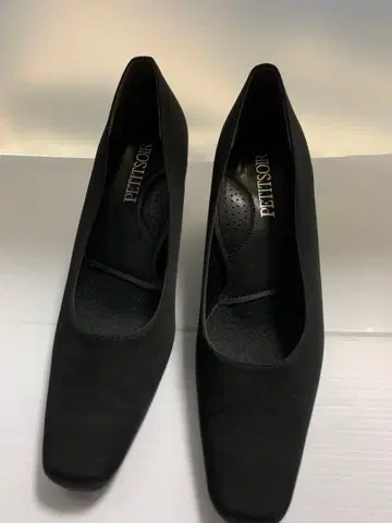 도쿄 소와르 PETITSOIR 펌프스 관혼상제