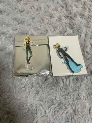 미라큘러스 레이디버그 & 샤노와르 아드리앙 샤노와르 아크릴 스탠드