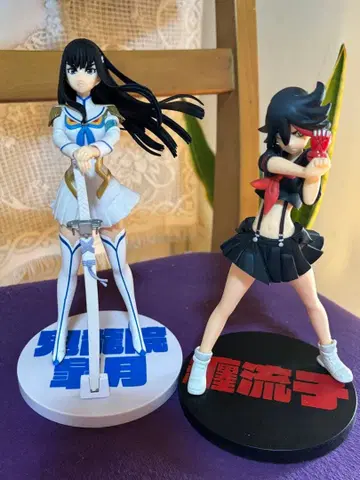 킬라킬 프리미엄 피규어 2체 세트