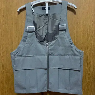 완판템 HARE 그레이 지퍼 베스트