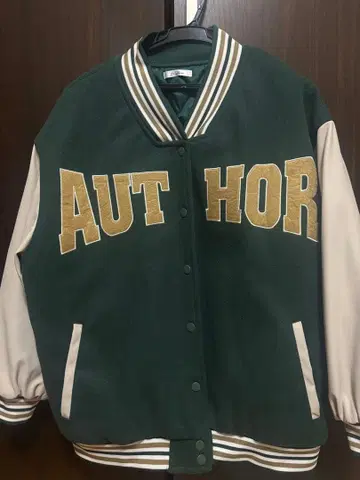 AUTHOR 바시티 자켓 다크 그린 베이지