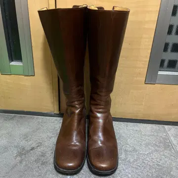 츠모리치사토 브라운 롱 부츠