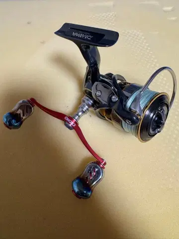 새상품급 다이와 17 띠어리 2506 리브 크로노 RCS 스풀 에깅