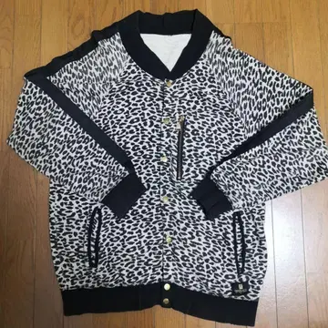 CROOKS&CASTLES 레오파드 무늬 MA-1 자켓