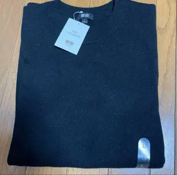 UNIQLO 100% 캐시미어 블랙 스웨터