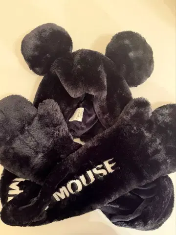 미키마우스 귀 달린 스카프