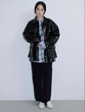 MIESROHE 스탠칼라 커버올 자켓