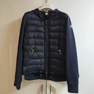 Moncler 후드 부착 네이비 다운 자켓
