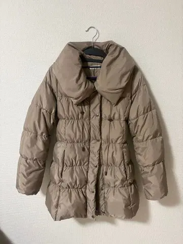 a.v.v standard 베이지 다운 자켓 허리 벨트 포함