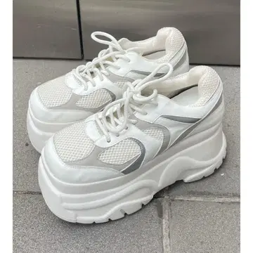 EMODA 탱크 벌 스니커즈 화이트 L