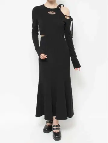 리본 컷 아웃 머메이드 원피스