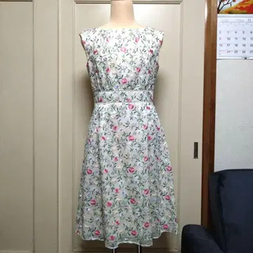 토카 원피스 4 꽃무늬 자수 총 자수