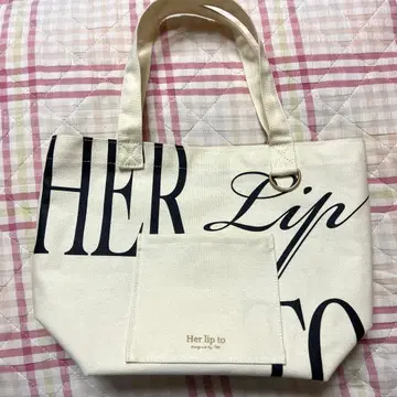 herlipto HLT Daily Logo Tote 토트 나고야