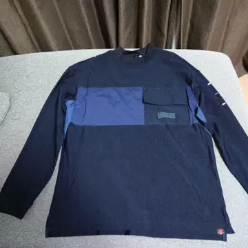 NEW BALANCE 골프 네이비 포켓 부착 긴팔 상의