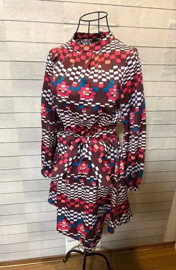 레이디 아젤 기하학 패턴 원피스