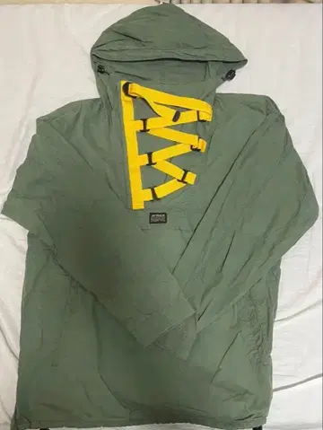 AVIREX 올리브 그린 아노락 자켓