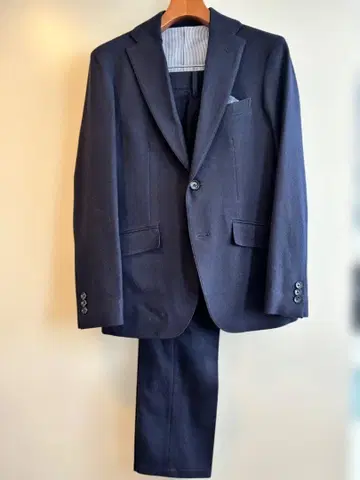 네이비 울 혼방 수트