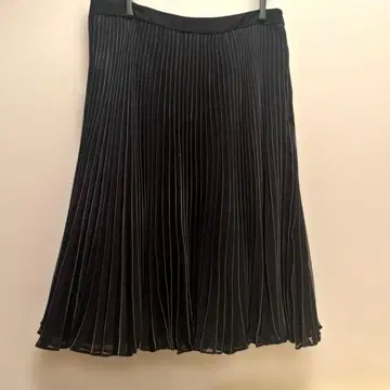 [ GIORGIO ARMANI ] 플리츠 플레어 스커트