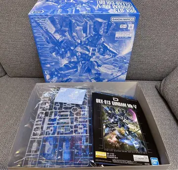 MG 1/100 건담 Mk-V [클리어 컬러]