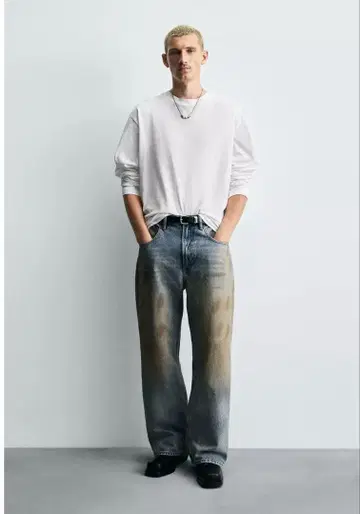 완판템 ZARA 빈티지 가공 배기 핏 청바지 EU34