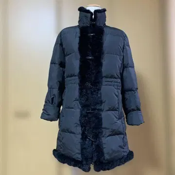 블랙 다운 자켓 플리스 트리밍 포함