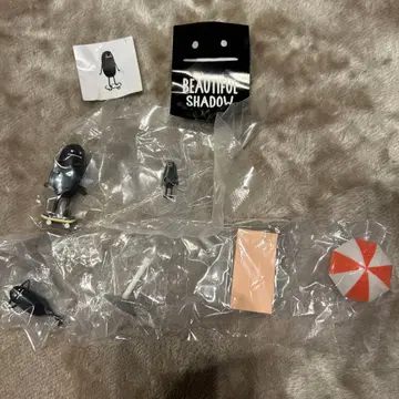 그라니프 뷰티풀 섀도우 캡슐 토이