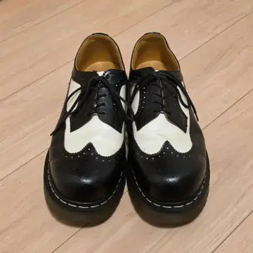 Dr.Martens 3989 BEX (UK10)