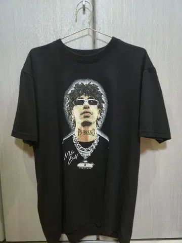 라멜로 볼 T셔츠 [ L 사이즈 ]