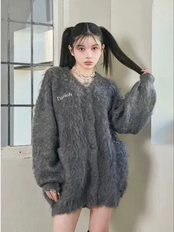다리치 플러피 오버 풀오버 가디건