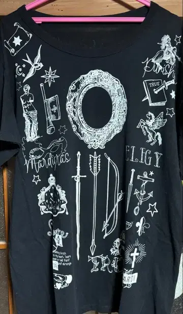 [ 즉시 구매 환영 ] MARDIGRAS T셔츠 블랙