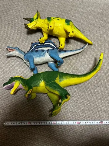 공룡 피규어 3체 세트 멜바 덤 포함!