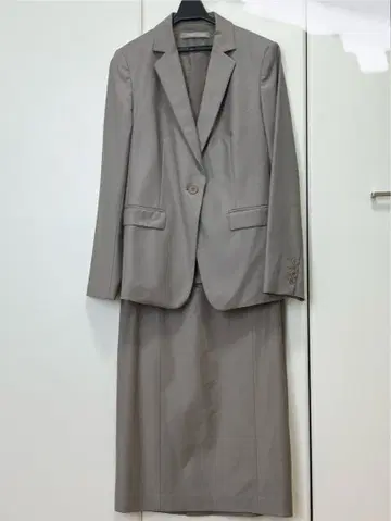 띠어리 루스 셋업 38