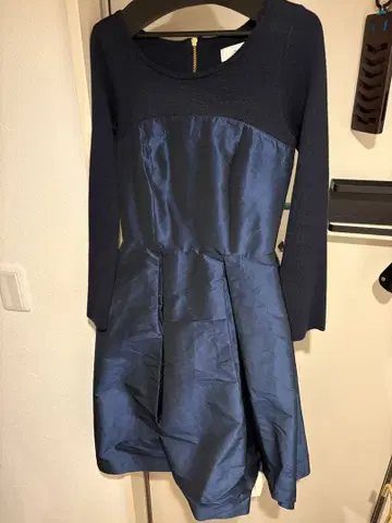 새상품! 네이비 A라인 드레스 긴팔