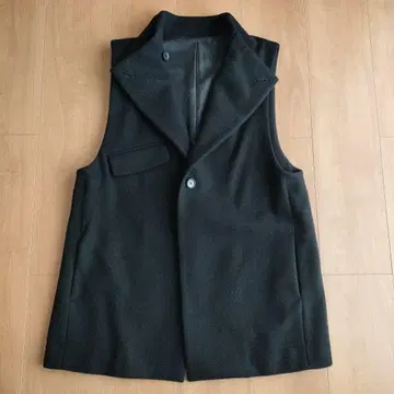 Gabardine K.T 블랙 베스트 코트