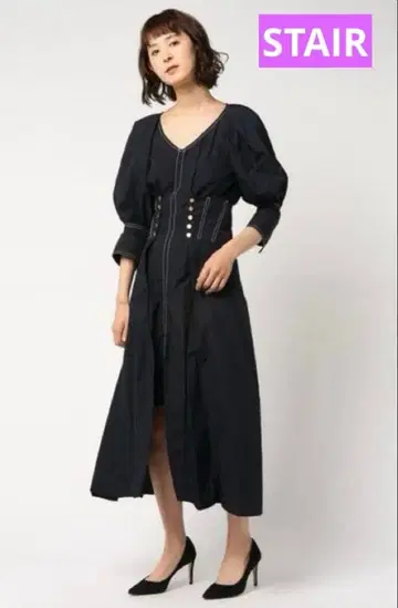 STAIR 스테아 블랙 퍼프 슬리브 드레스