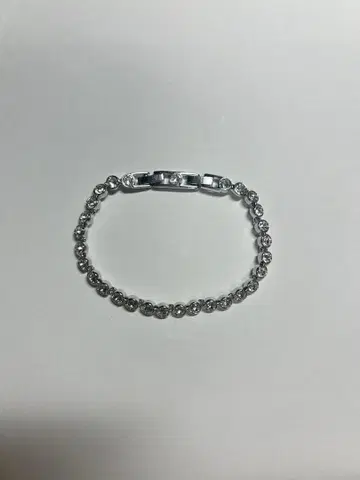 새상품급 스와로브스키 Swarovski 실버 테니스 팔찌