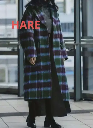 샤기 체크 코트 HARE
