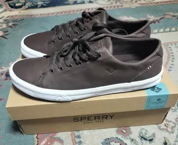 Sperry 브라운 스니커즈