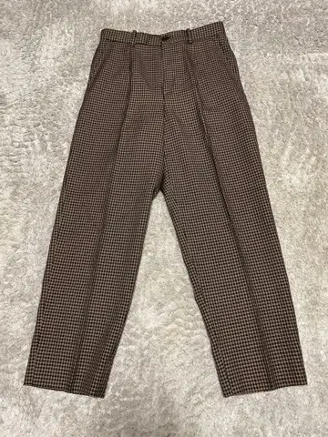 스티븐 앨런 브라운 하운드투스 플리츠 슬랙스