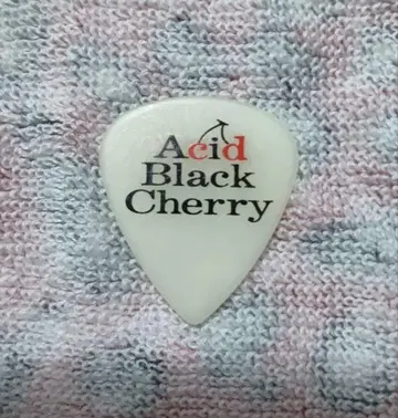 Acid Black Cherry 기타 피크