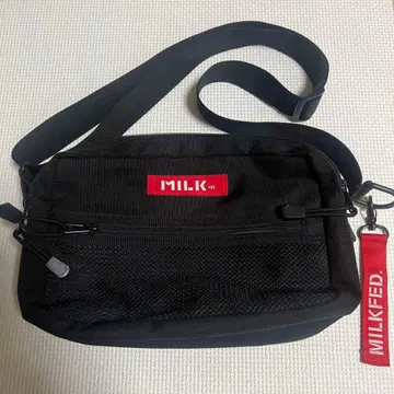 MILKFED. 블랙 숄더백